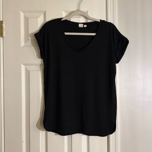 GAP Black Short Sleeve Women's Tee